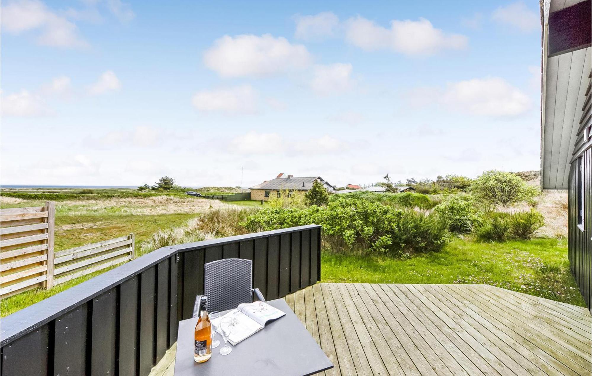 3 Bedroom Awesome Home In Hvide Sande Eksteriør bilde