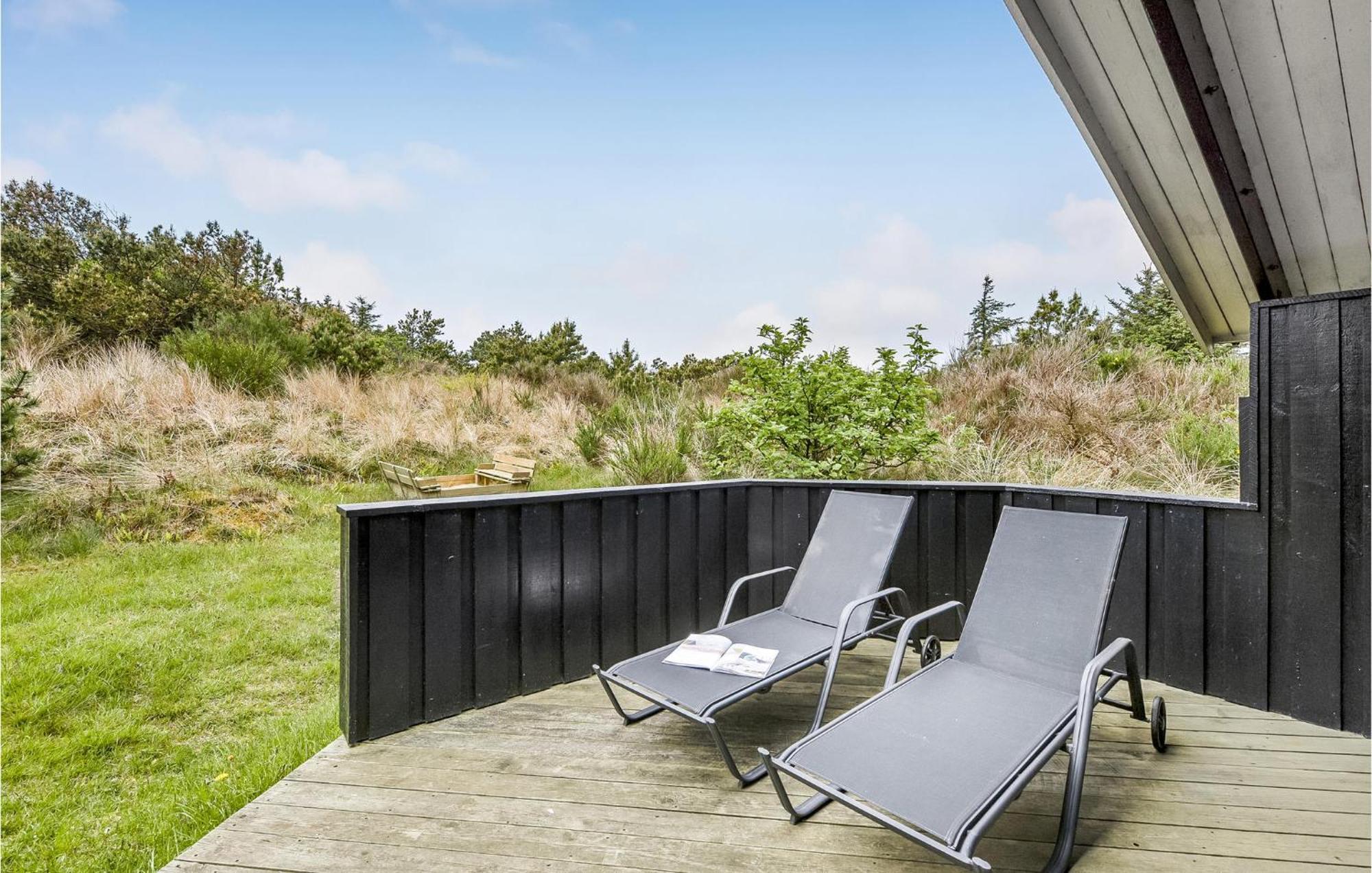 3 Bedroom Awesome Home In Hvide Sande Eksteriør bilde