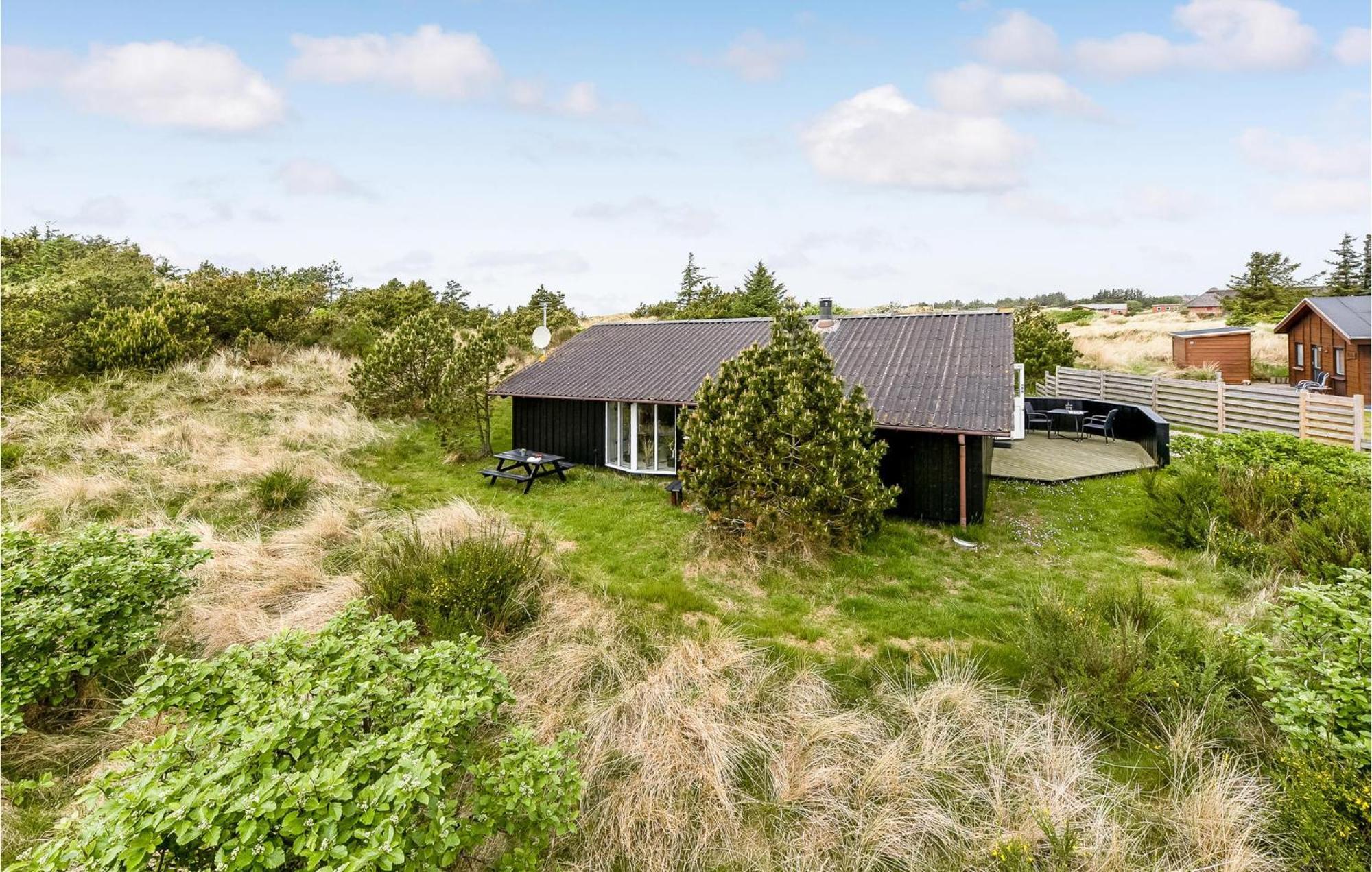 3 Bedroom Awesome Home In Hvide Sande Eksteriør bilde