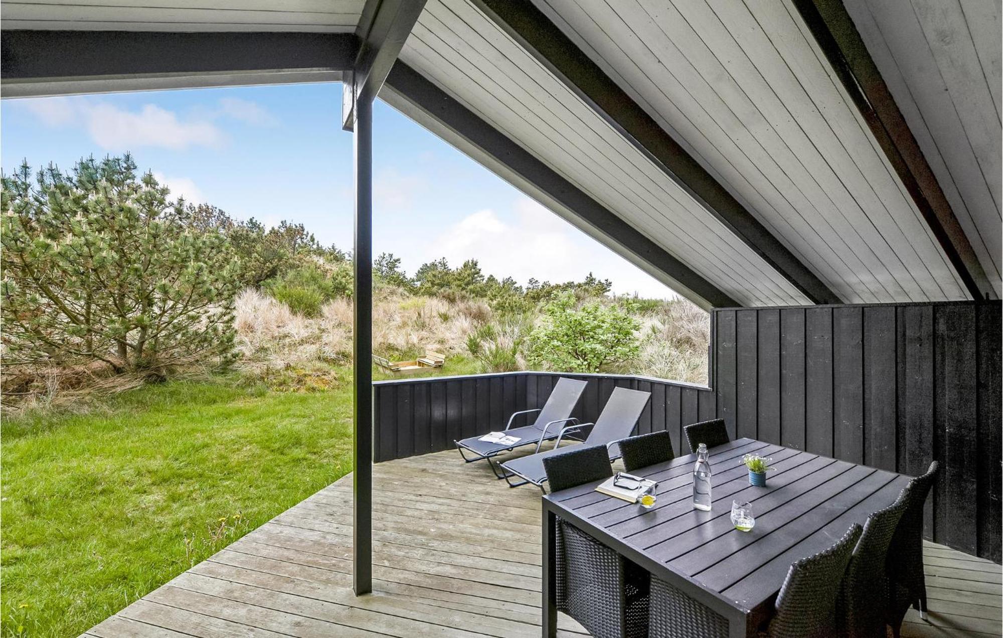 3 Bedroom Awesome Home In Hvide Sande Eksteriør bilde